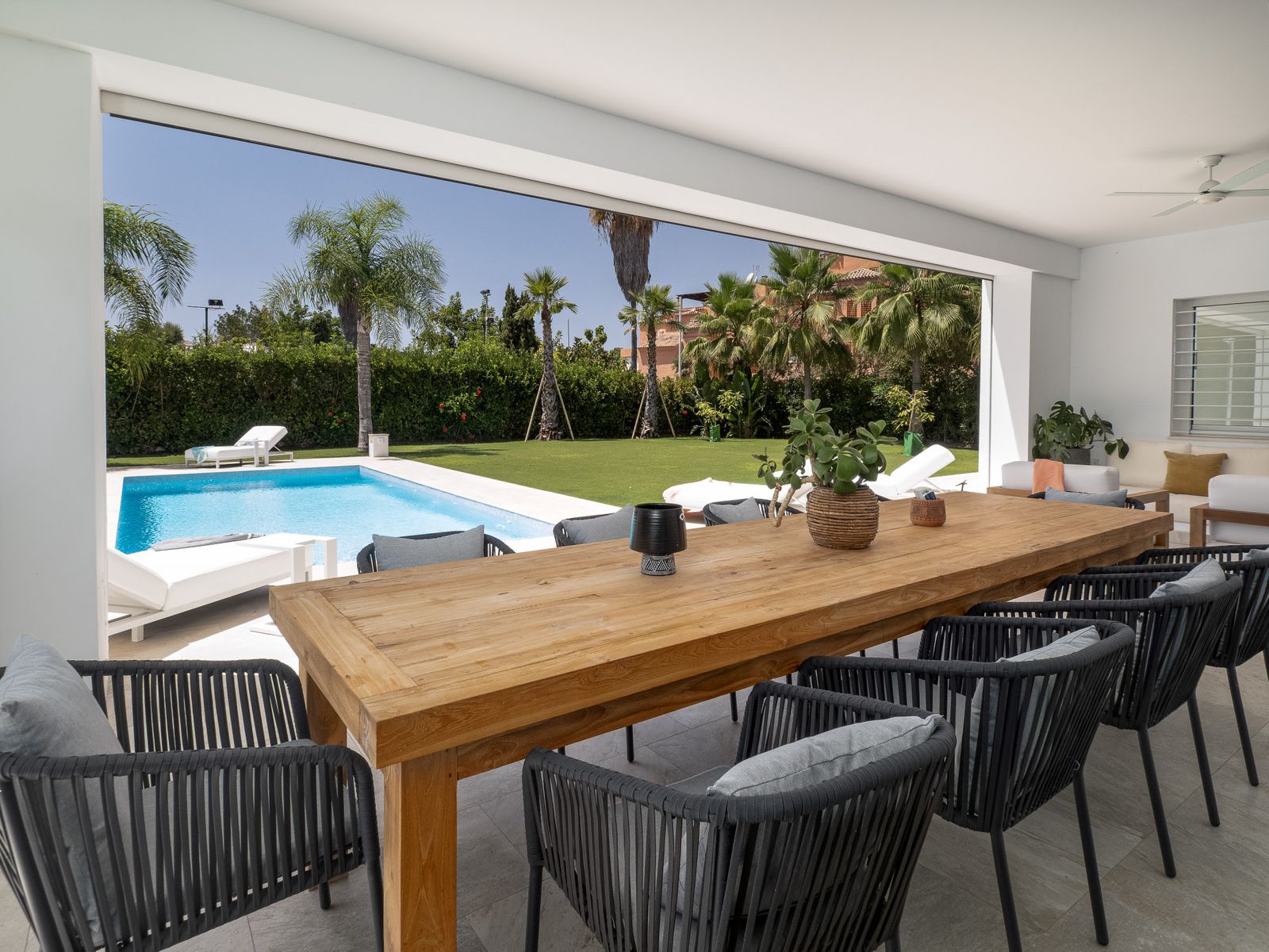 4 Bedroom Villa Casasola, Guadalmina Baja