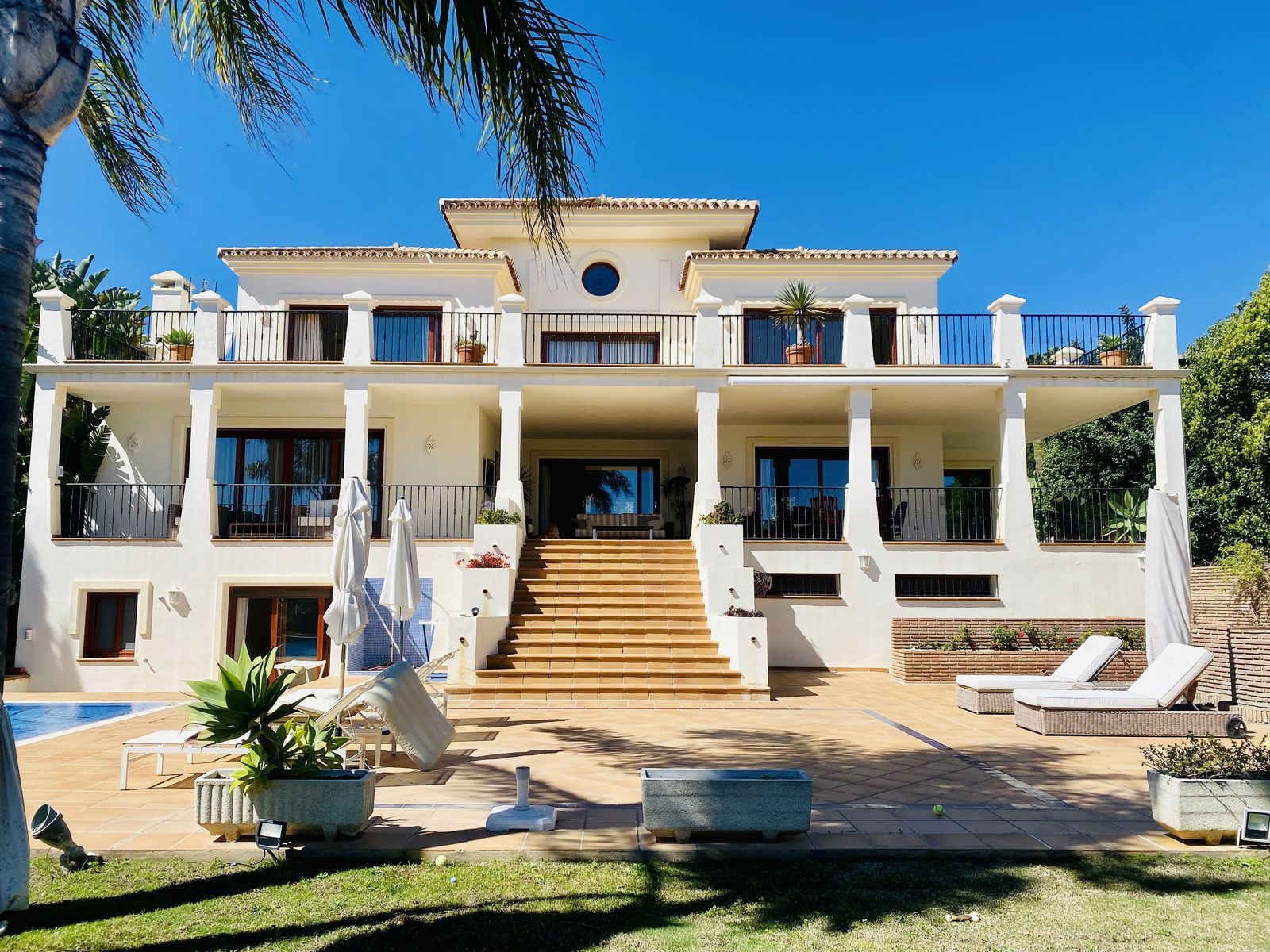 5 Bedroom Villa Los Flamingos