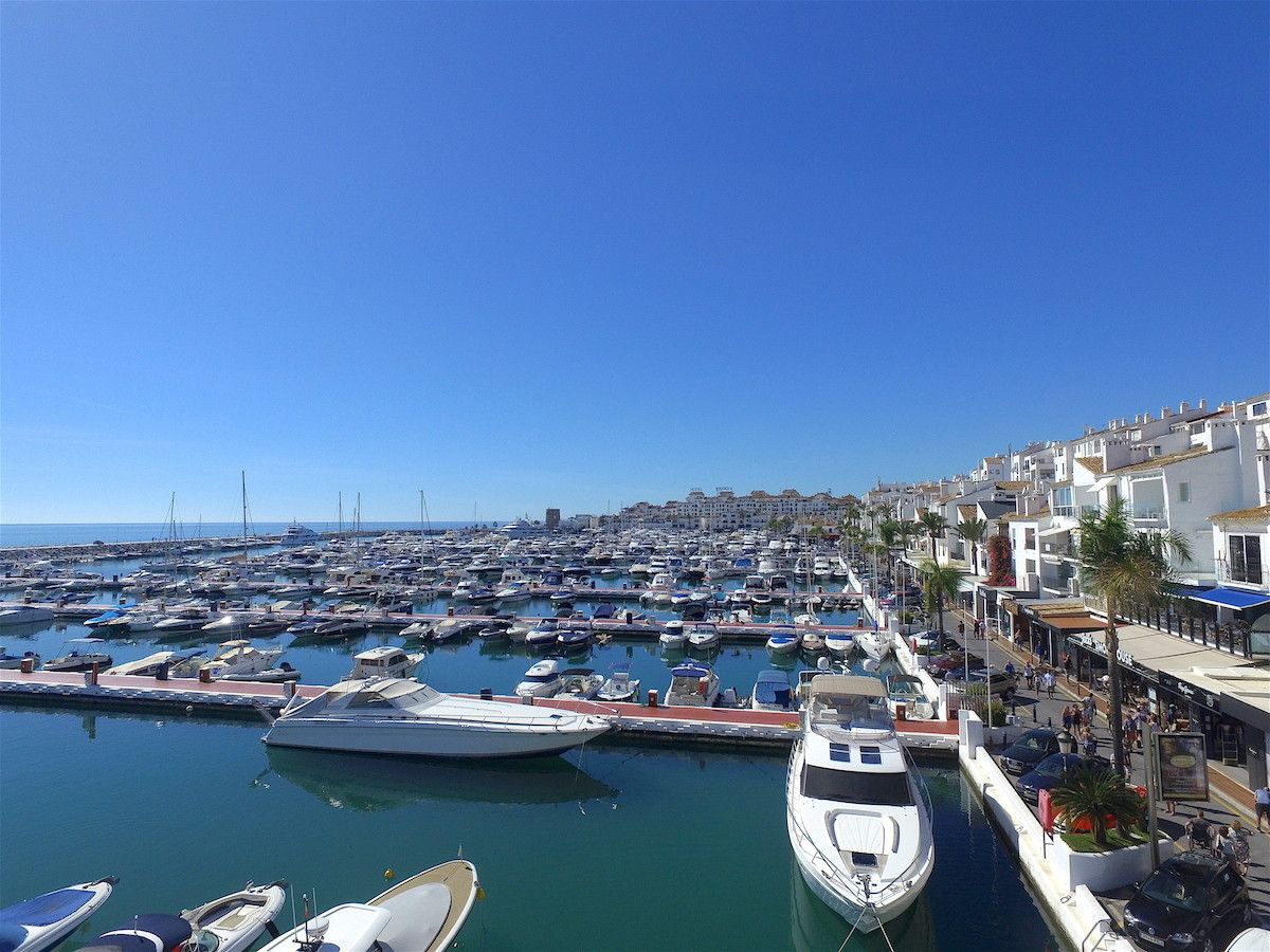 2 Bedroom Apartment Puerto Banús