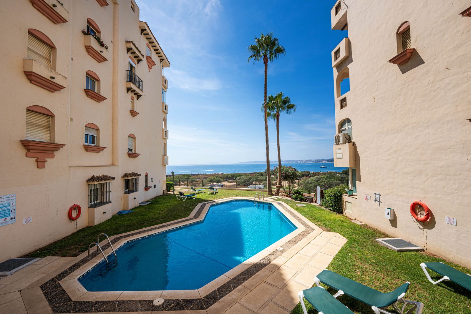 2 Bedroom Apartment Estepona image 28