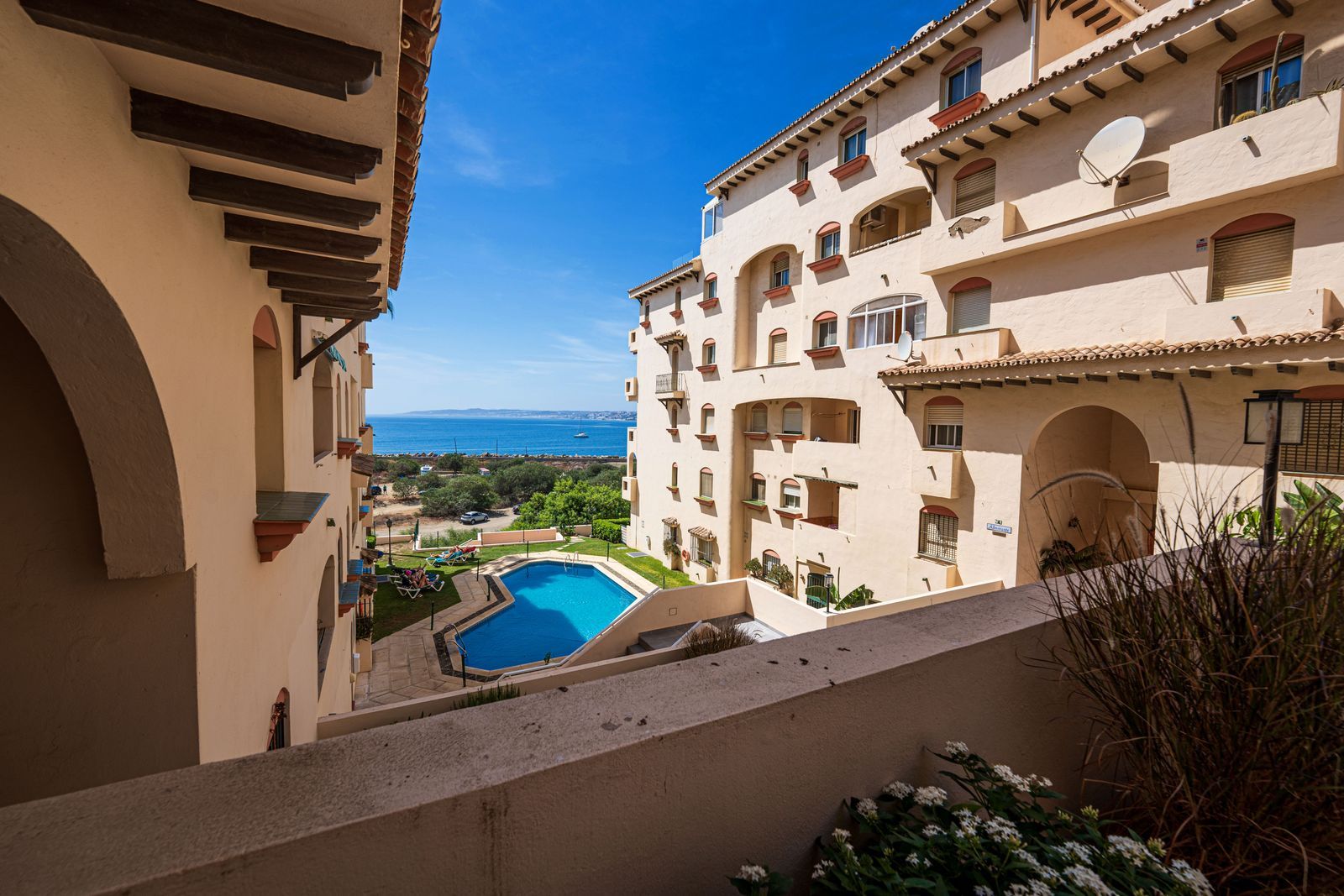 2 Bedroom Apartment Estepona image 31