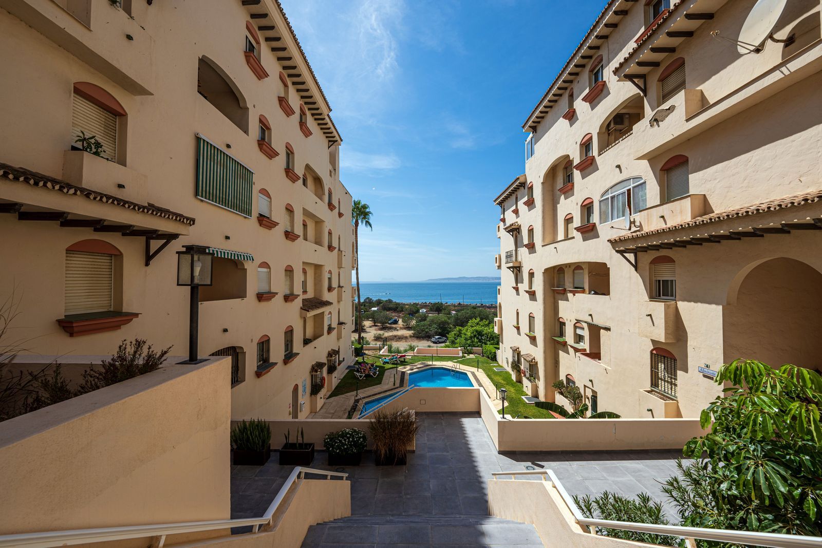 2 Bedroom Apartment Estepona image 32