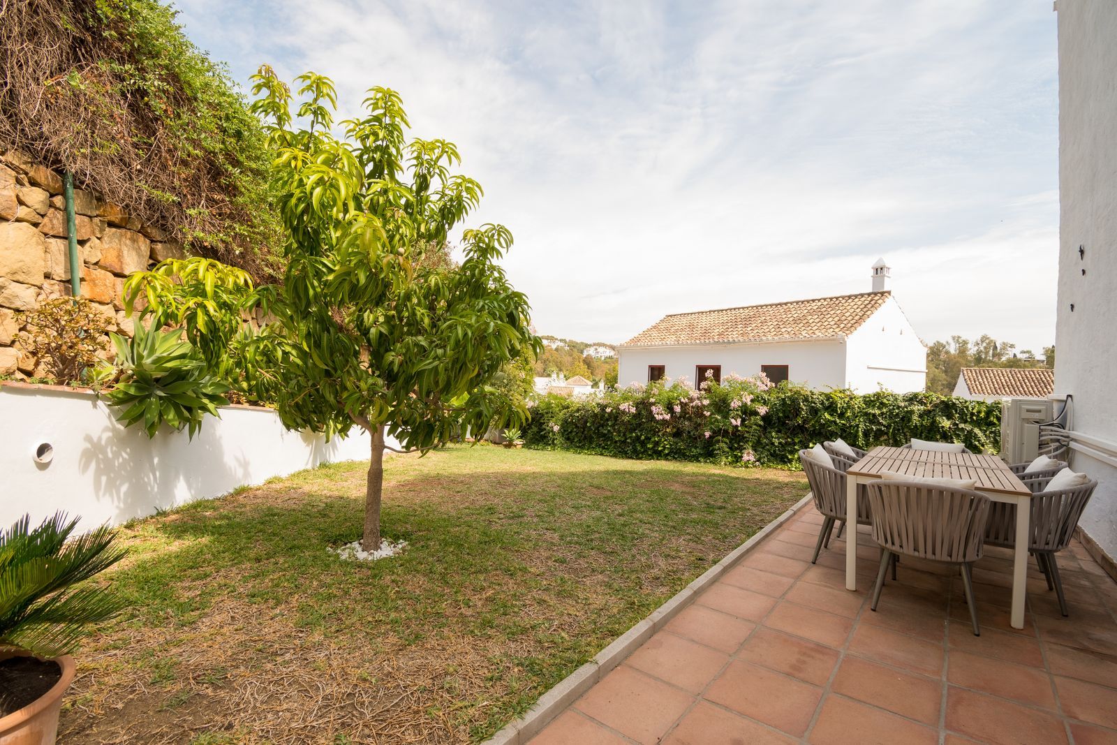 2 Bedroom Townhouse Nueva Andalucía image 6