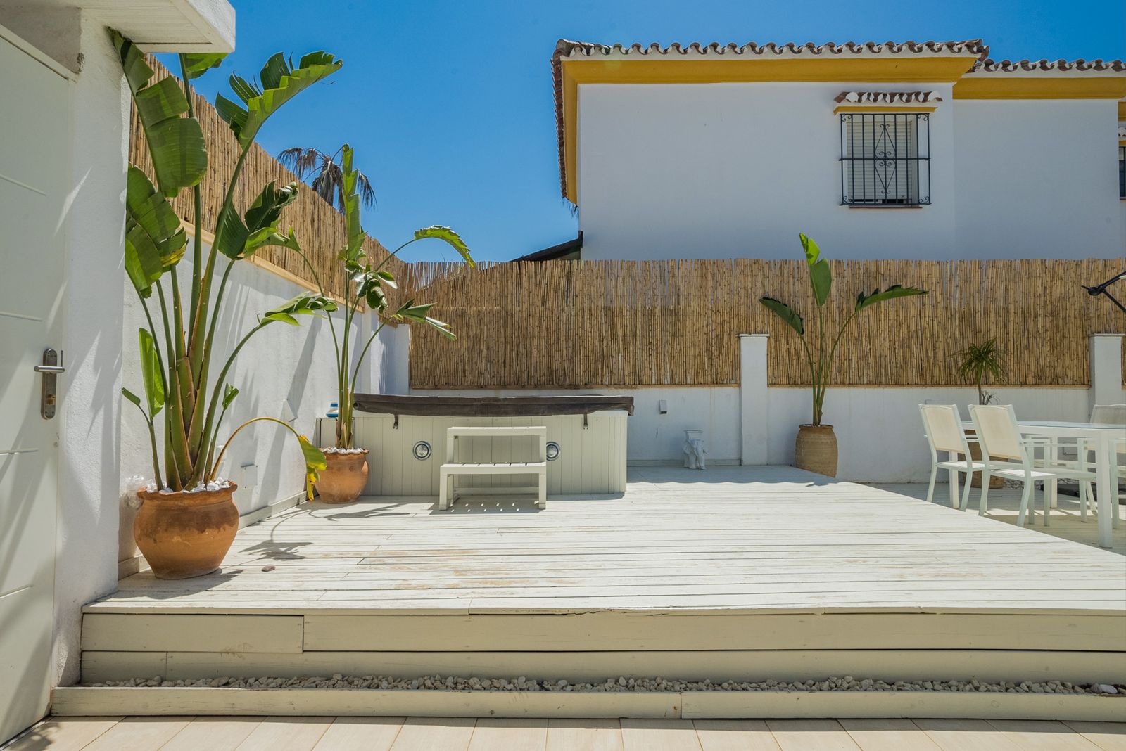 2 Bedroom Villa San Pedro de Alcántara image 6