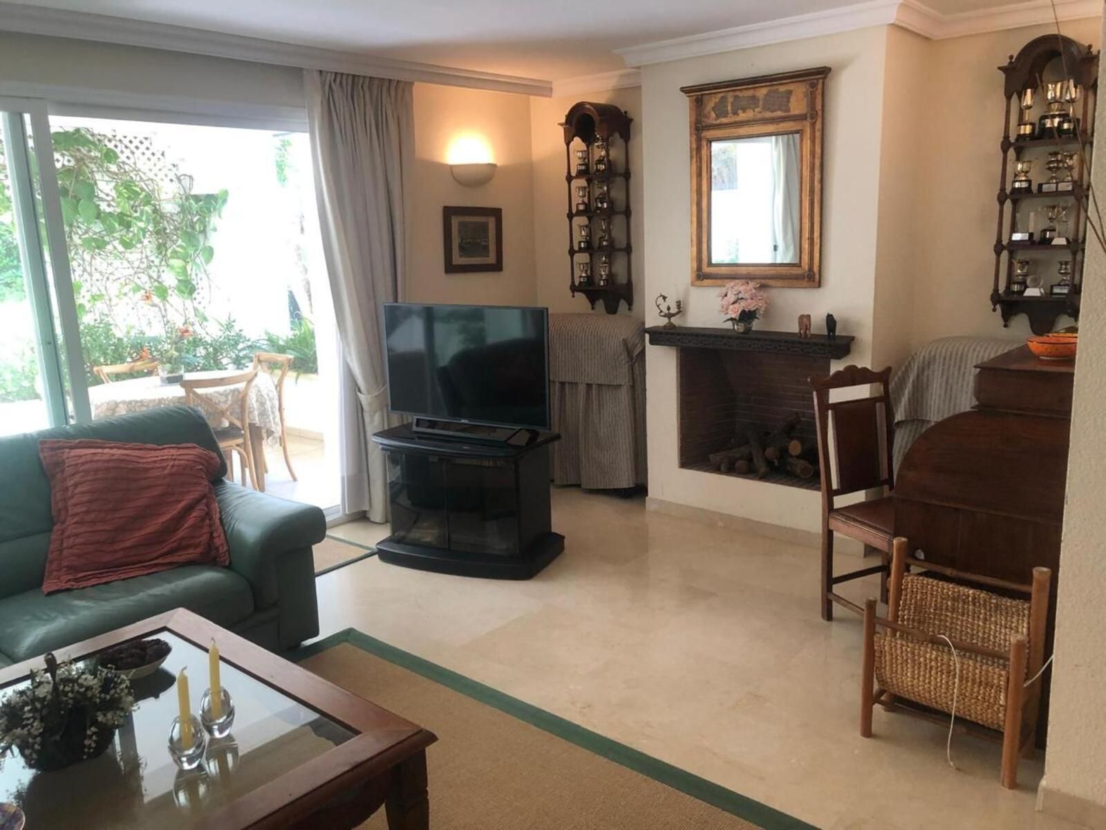 2 Bedroom Ground Floor Apartment Estepona image 10