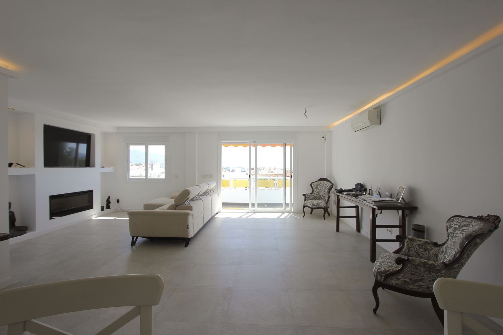 3 Bedroom Penthouse San Pedro de Alcántara image 11