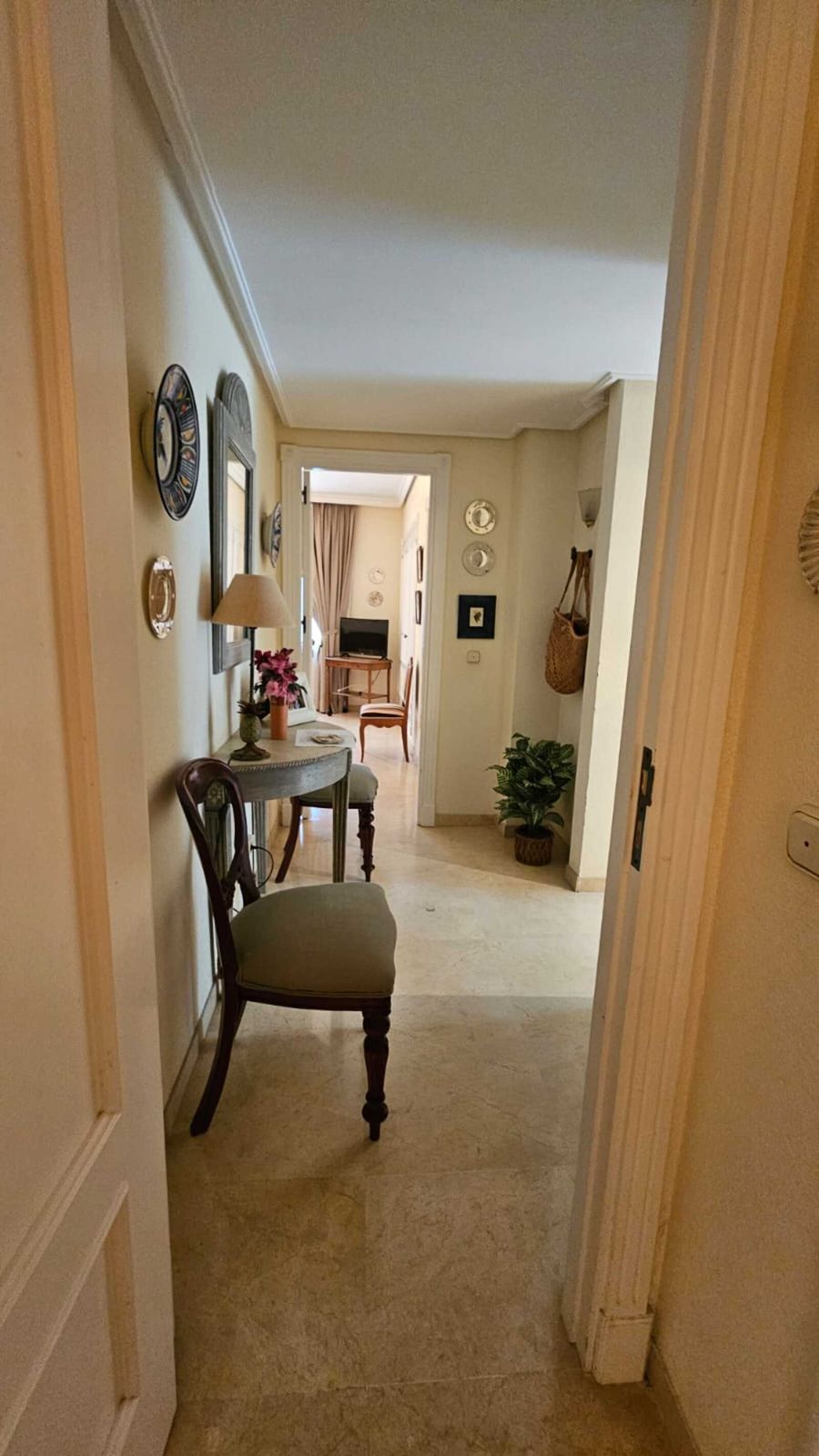 2 Bedroom Ground Floor Apartment Estepona image 12