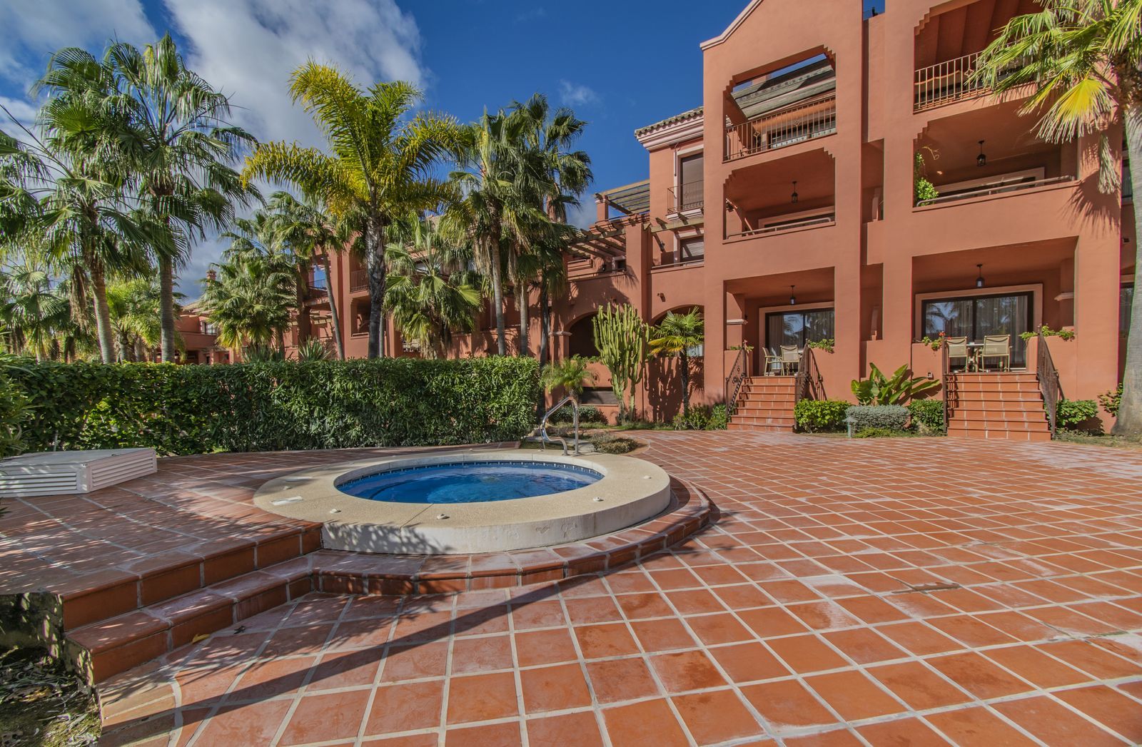 3 Bedroom Ground Floor Apartment Puerto Banús image 15