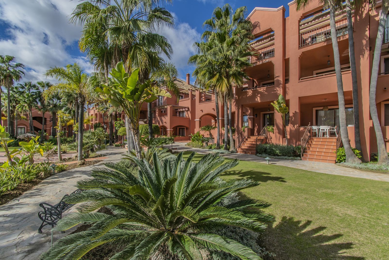 3 Bedroom Ground Floor Apartment Puerto Banús image 18