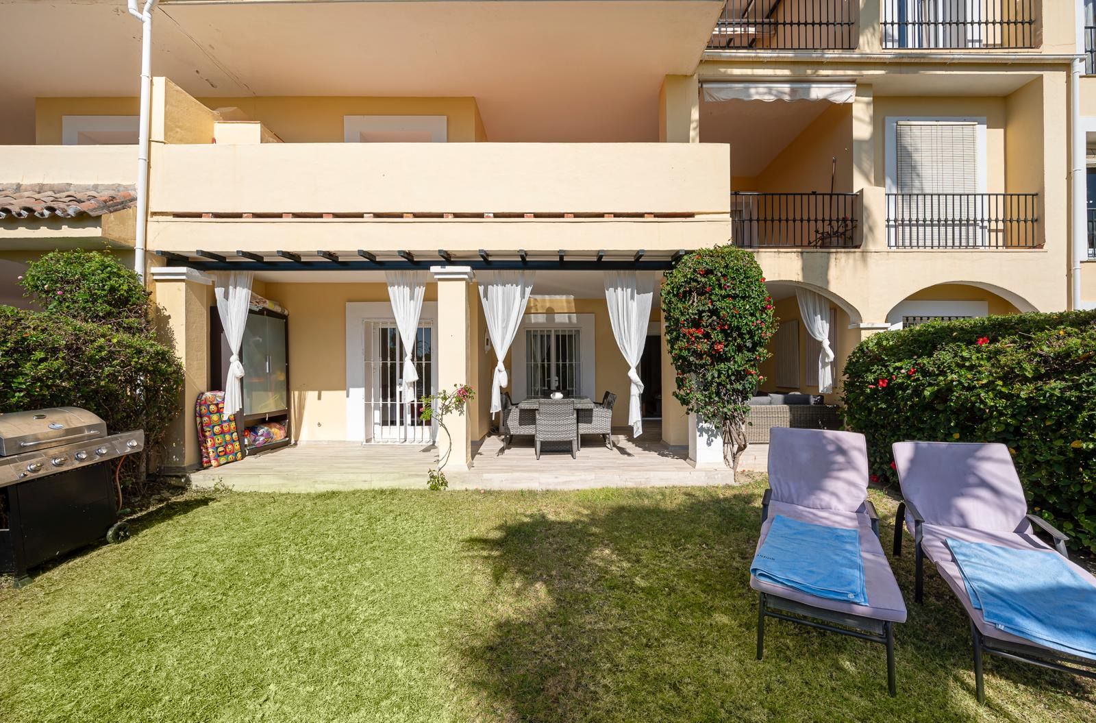 3 Bedroom Ground Floor Apartment La Quinta image 1