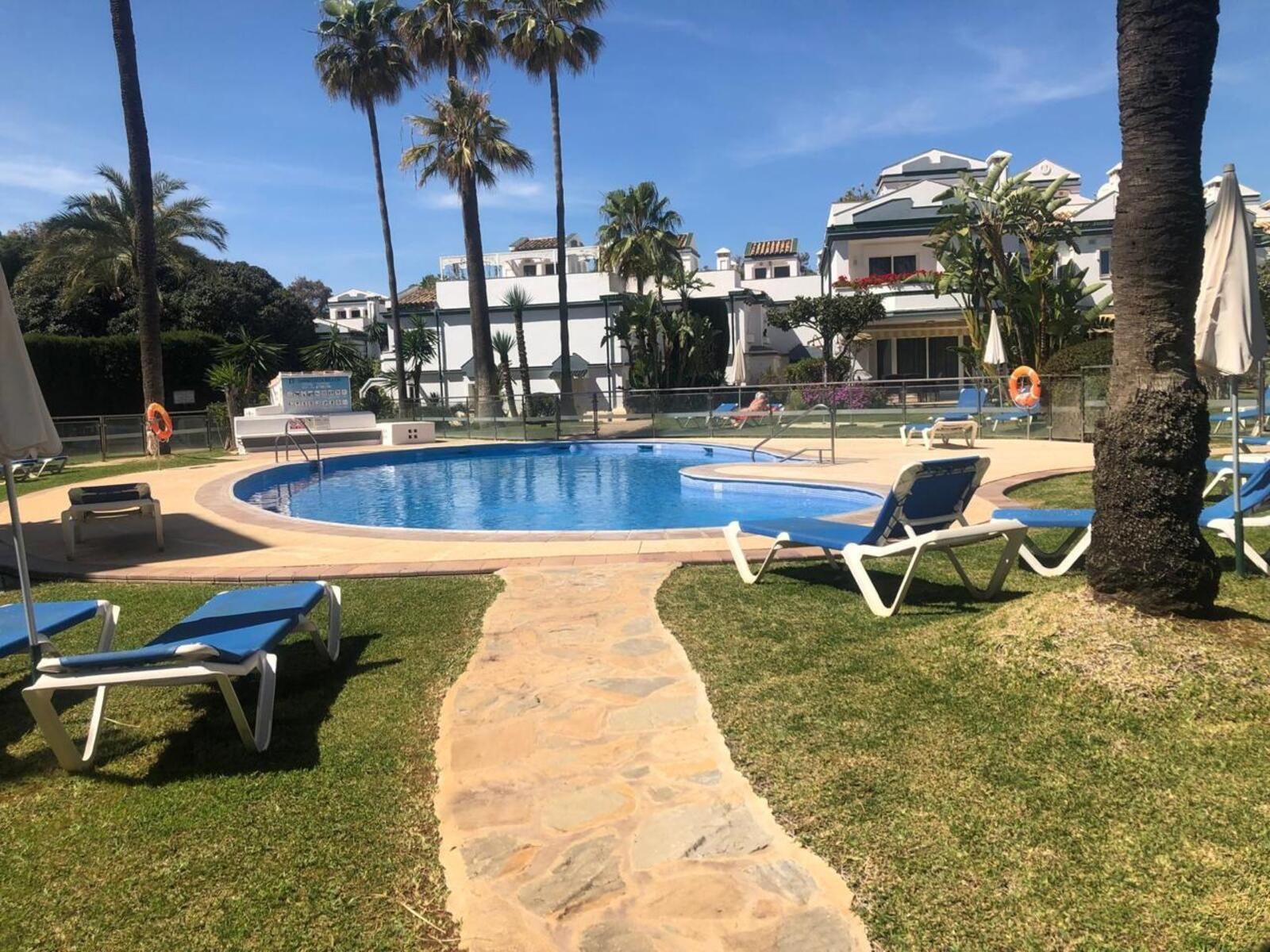 2 Bedroom Ground Floor Apartment Estepona image 4