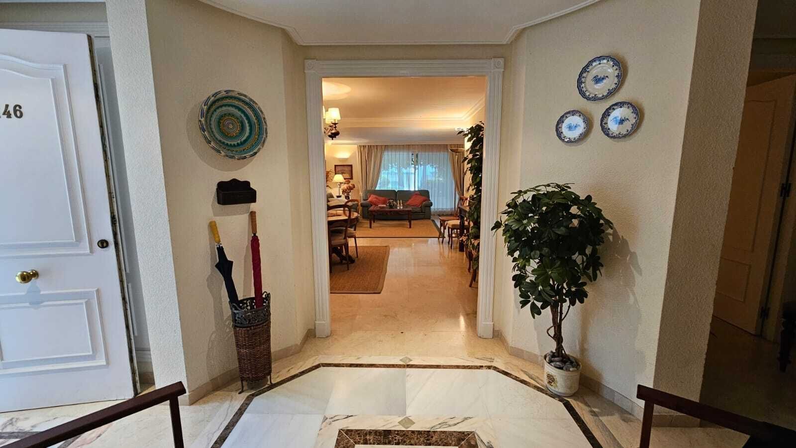 2 Bedroom Ground Floor Apartment Estepona image 6