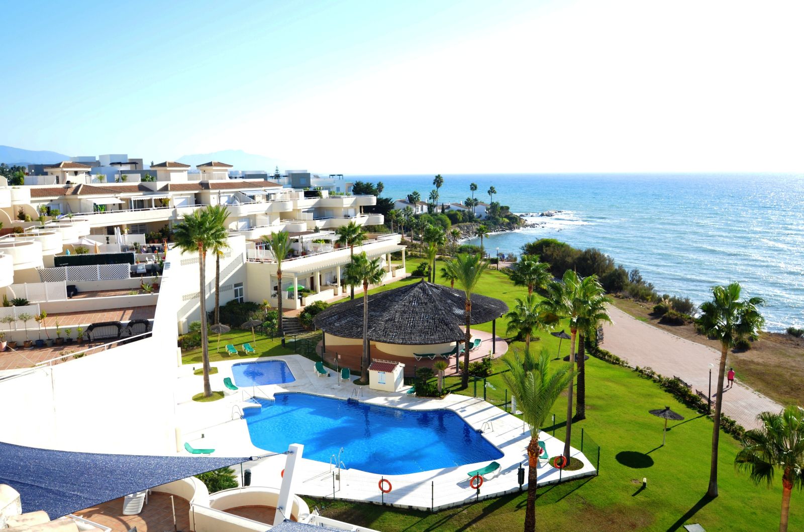 2 Bedroom Apartment Estepona image 1