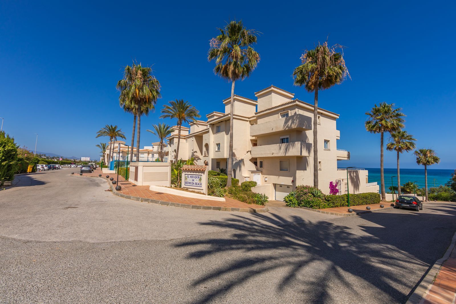 2 Bedroom Apartment Estepona image 2