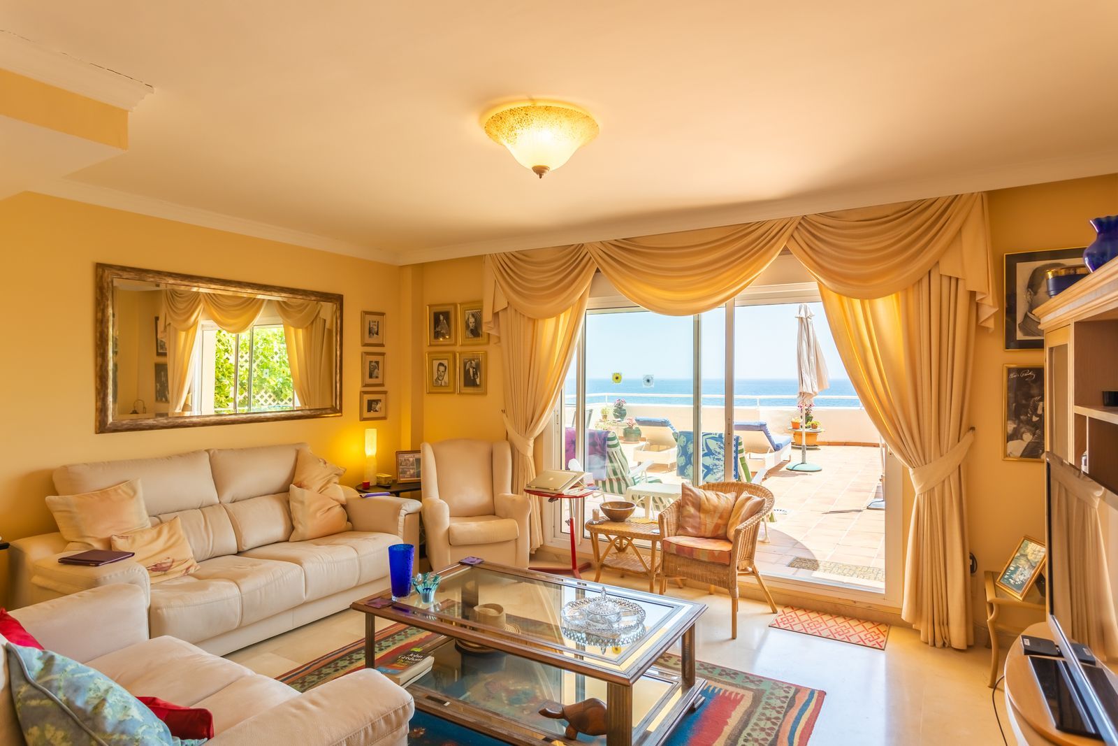 2 Bedroom Apartment Estepona image 3