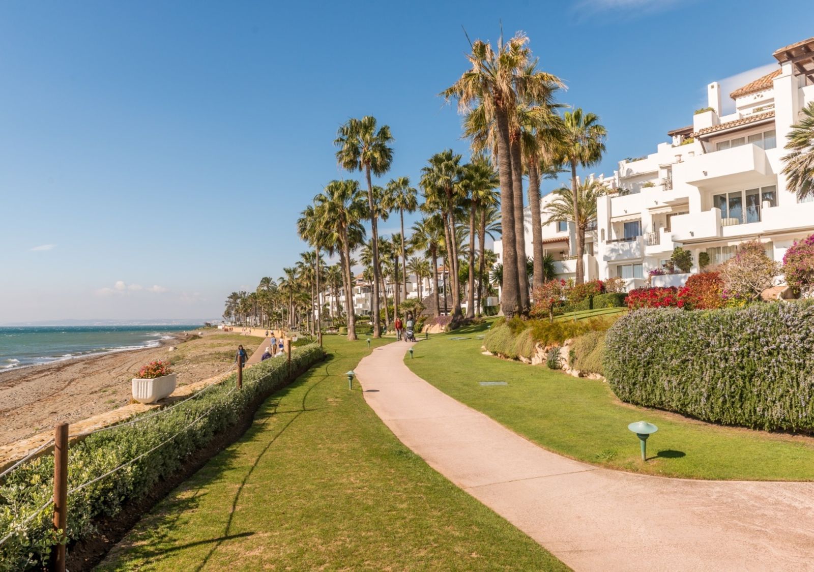 3 Bedroom Penthouse Duplex Estepona image 30