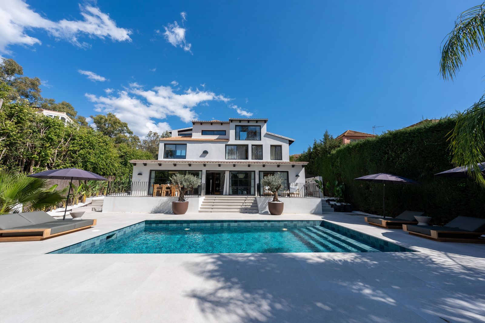 5 Bedroom Villa Nueva Andalucía