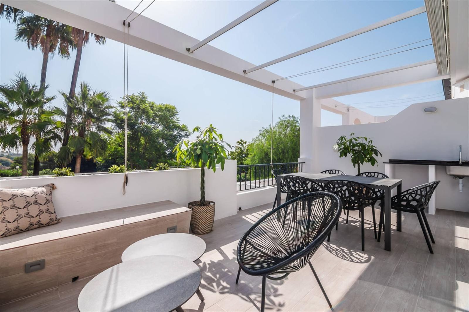 3 Bedroom Apartment La Quinta