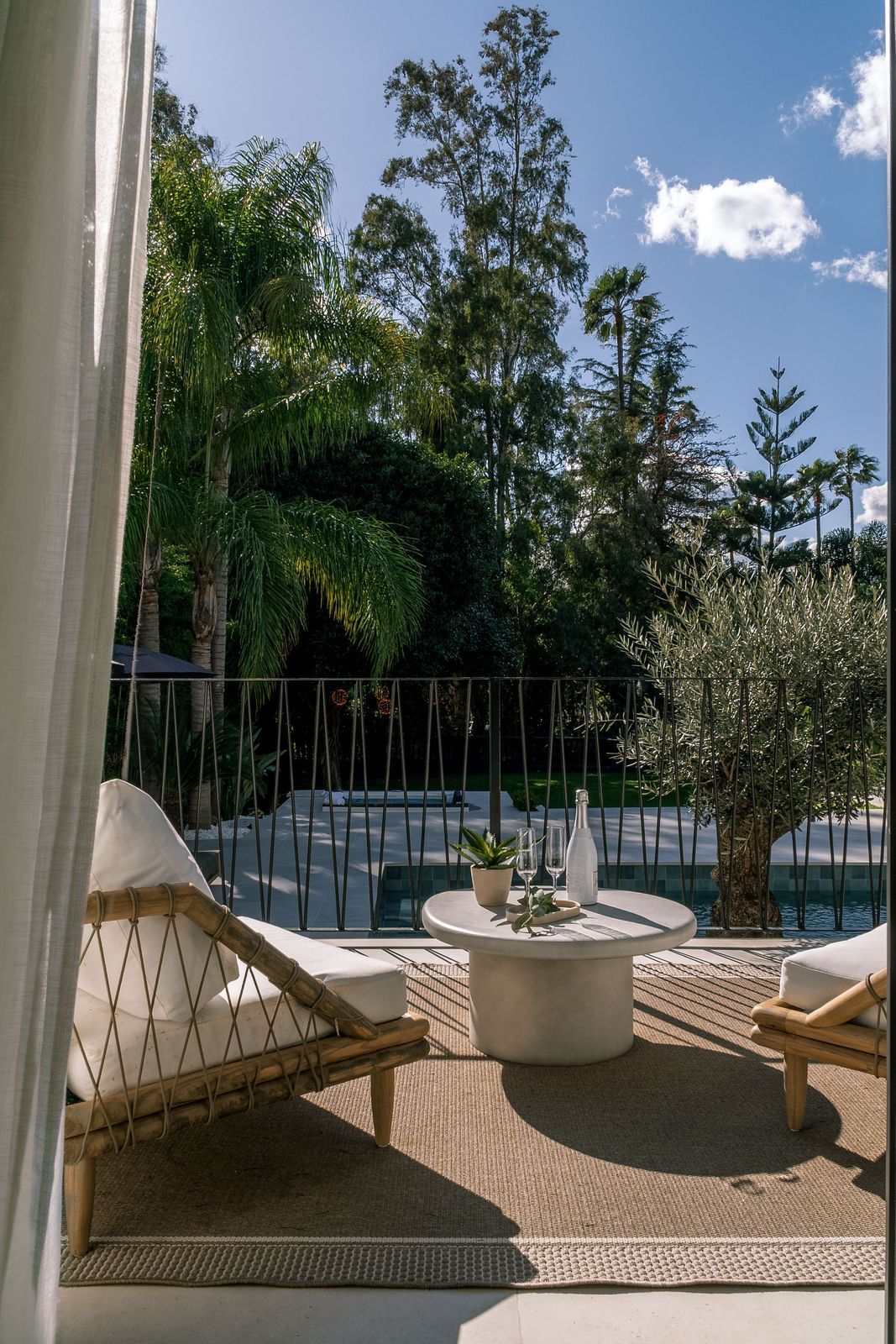 5 Bedroom Villa Nueva Andalucía image 8