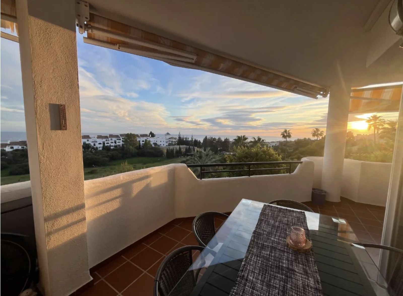 3-bedroom Apartment in Calahonda
