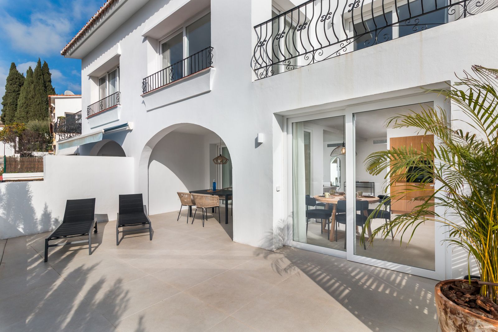 2-bedroom Semi-Detached House in Istán