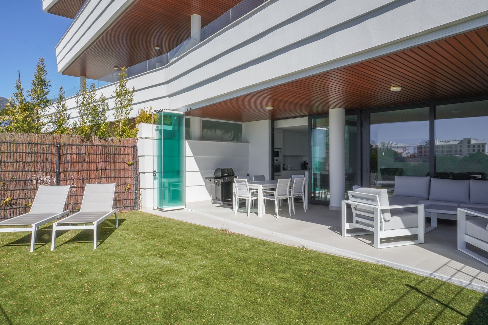 2-bedroom Ground Floor Apartment in Higueron