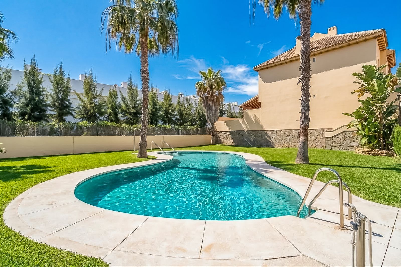 4-bedroom Townhouse in Calahonda