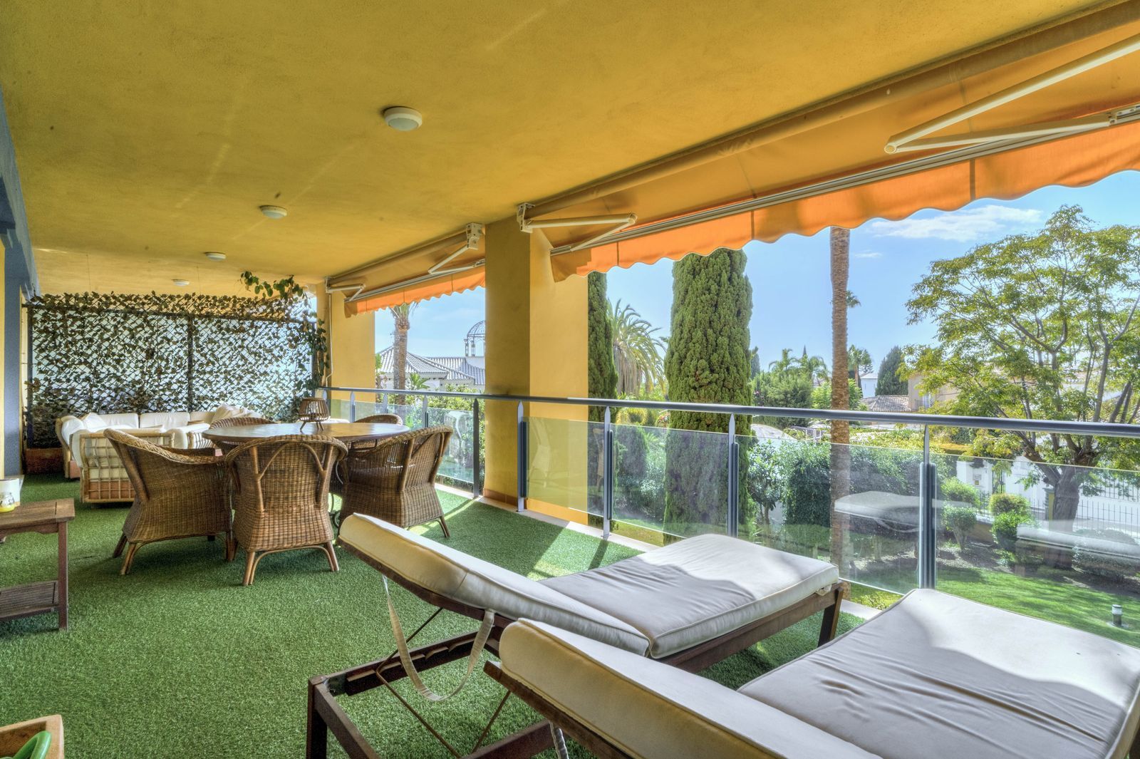 2-bedroom Apartment in Bahía de Marbella