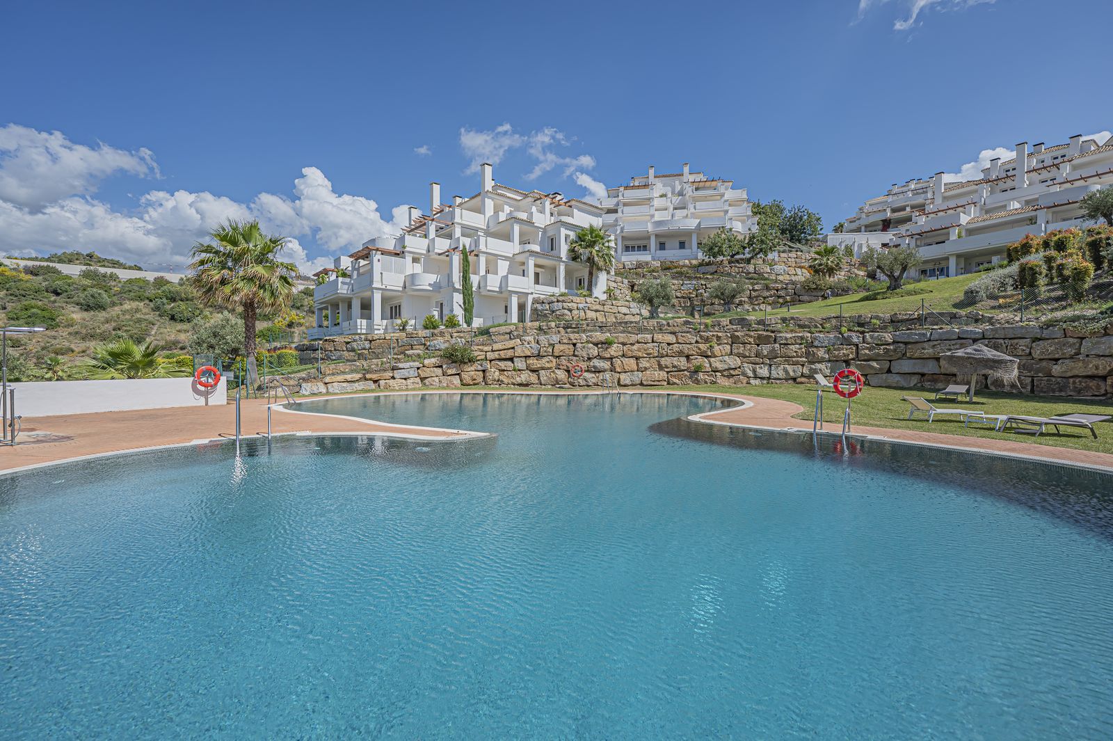 2-bedroom Penthouse in Nueva Andalucia