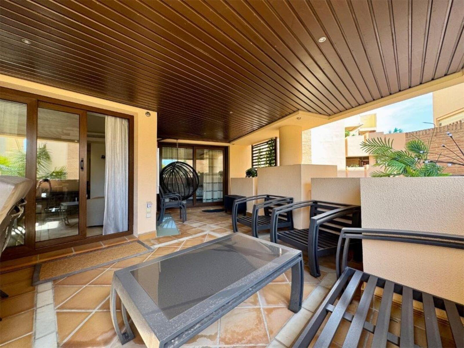 3-bedroom Apartment in New Golden Mile