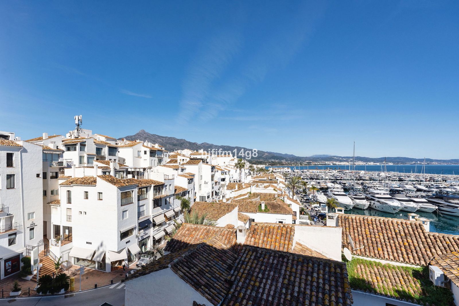 2-bedroom Apartment in Puerto Banús