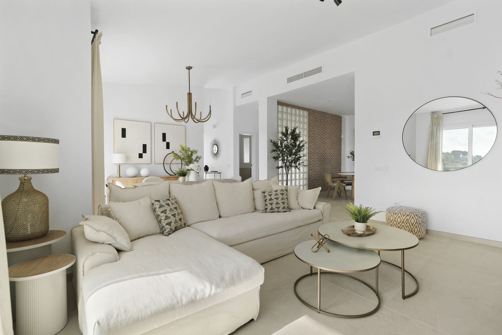 4 - 5-bedroom New Development in Mijas