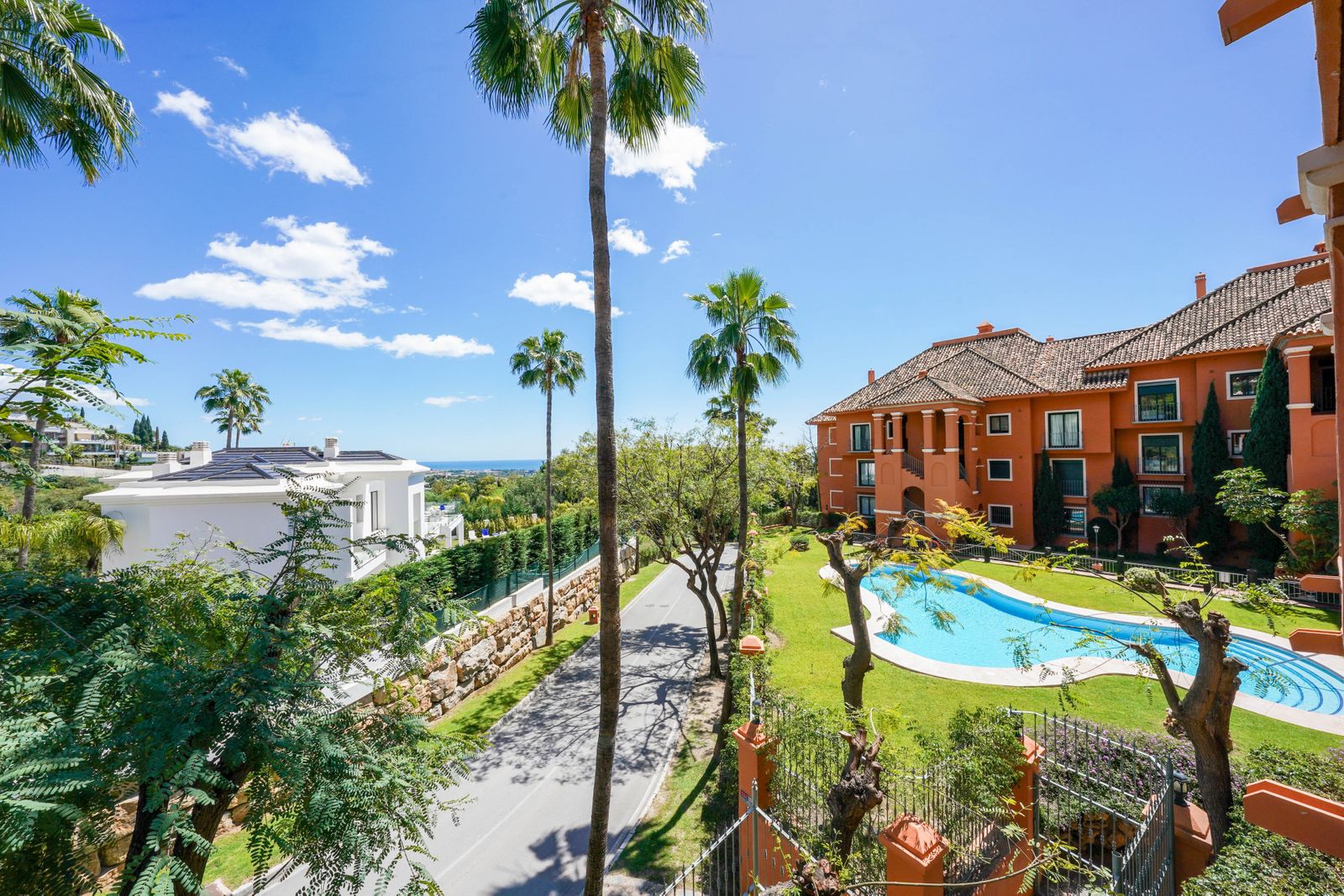 2-bedroom Apartment in Monte Halcones