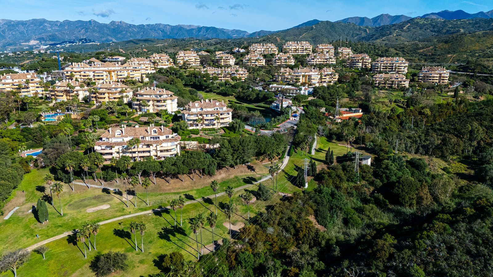 3-bedroom Apartment in Elviria