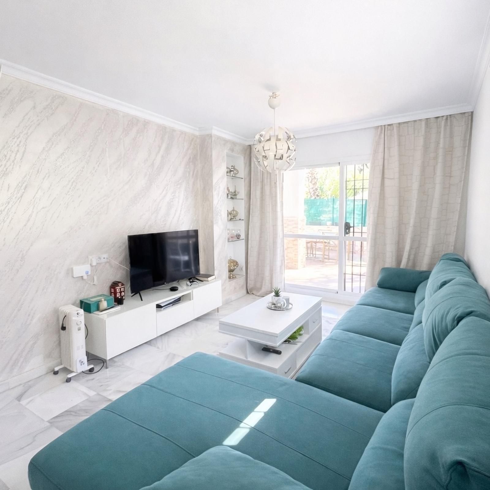 2-bedroom Ground Floor Apartment in Aloha
