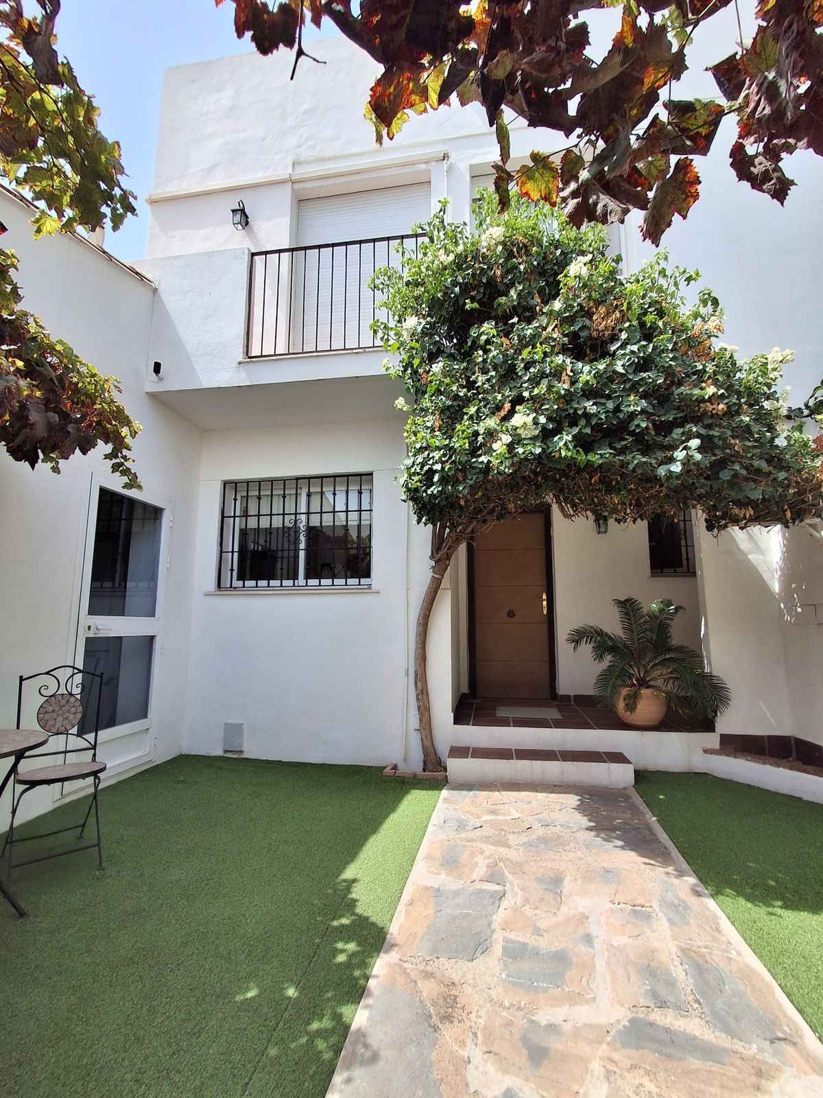 4-bedroom Semi-Detached House in Nueva Andalucia