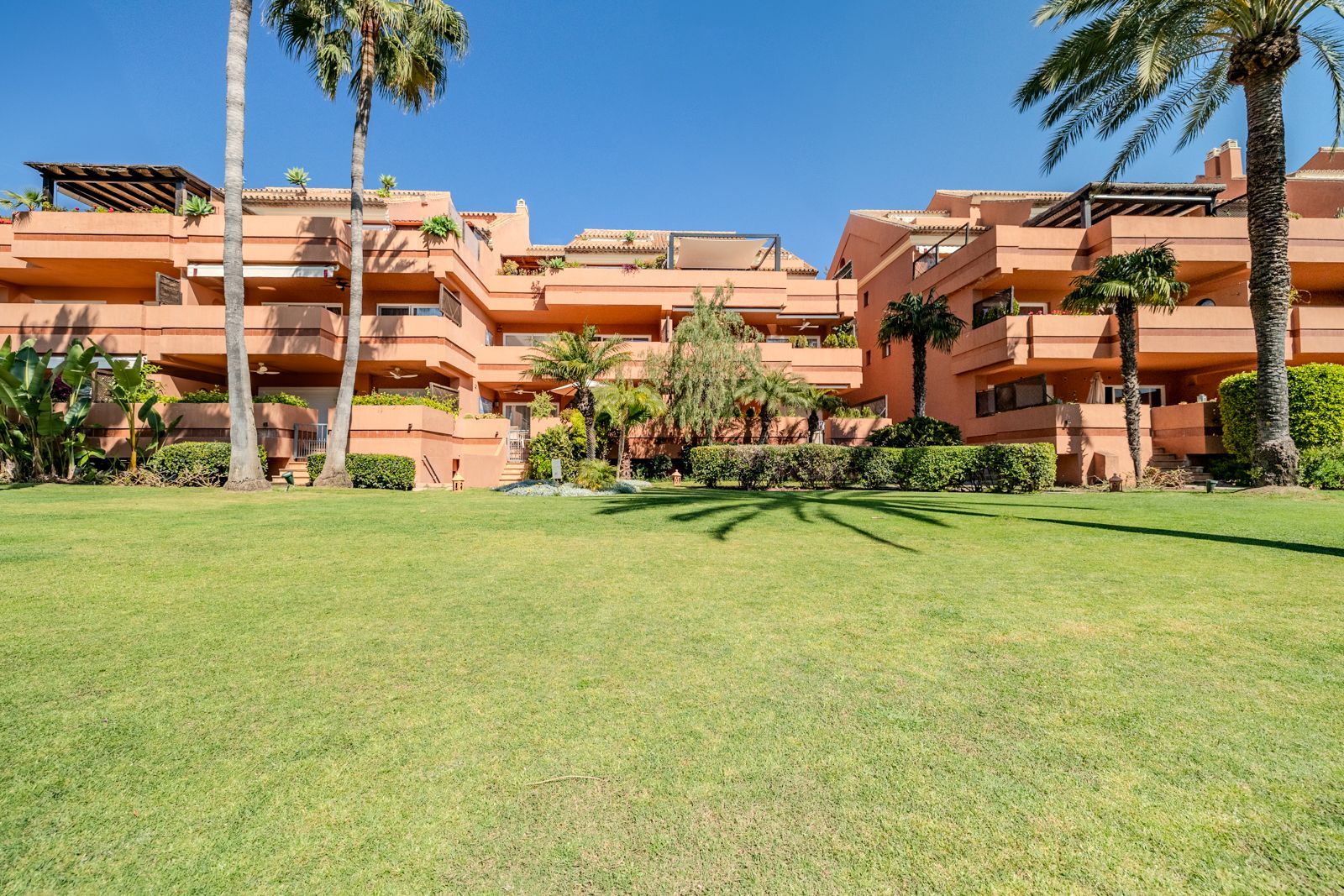 2-bedroom Ground Floor Apartment in Puerto Banús