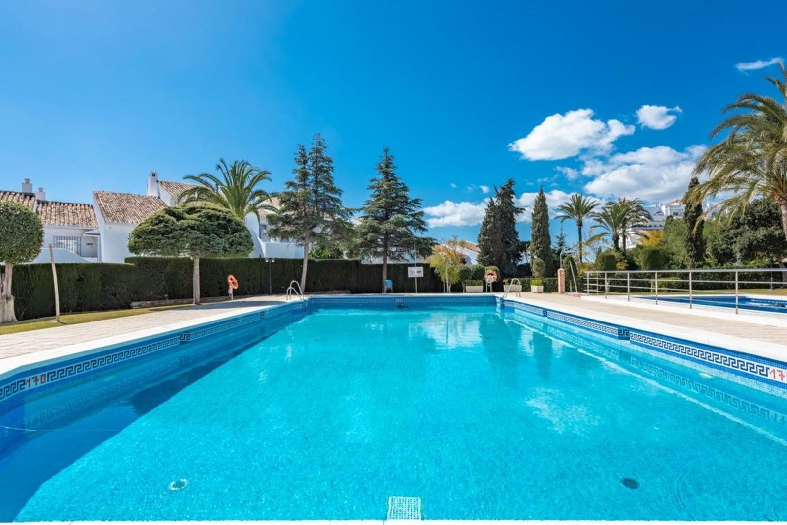 3-bedroom Ground Floor Apartment in Nueva Andalucia