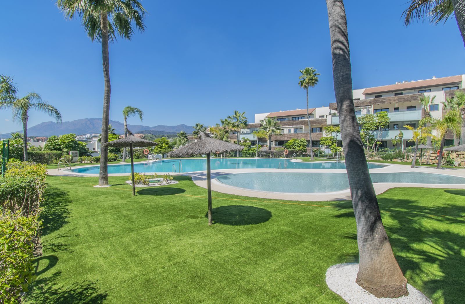 2 Bedroom Ground Floor Apartment Los Flamingos