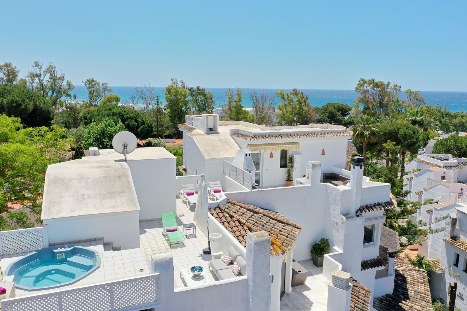 5-bedroom Penthouse in Elviria