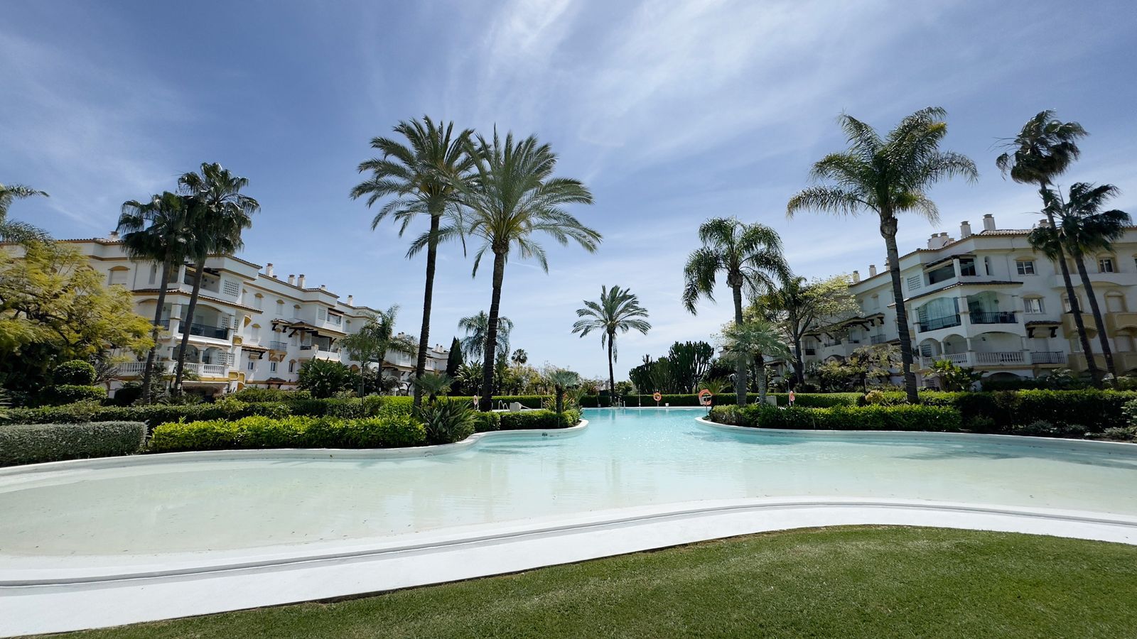 4-bedroom Ground Floor Apartment in Marbella