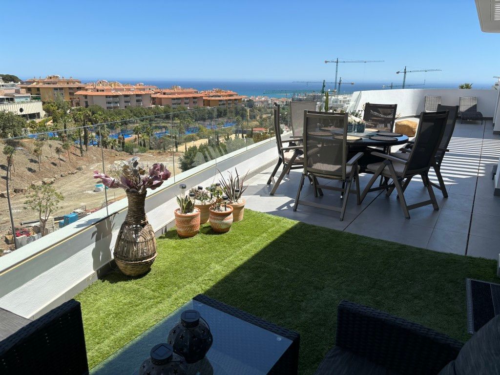 2-bedroom Penthouse in Higueron