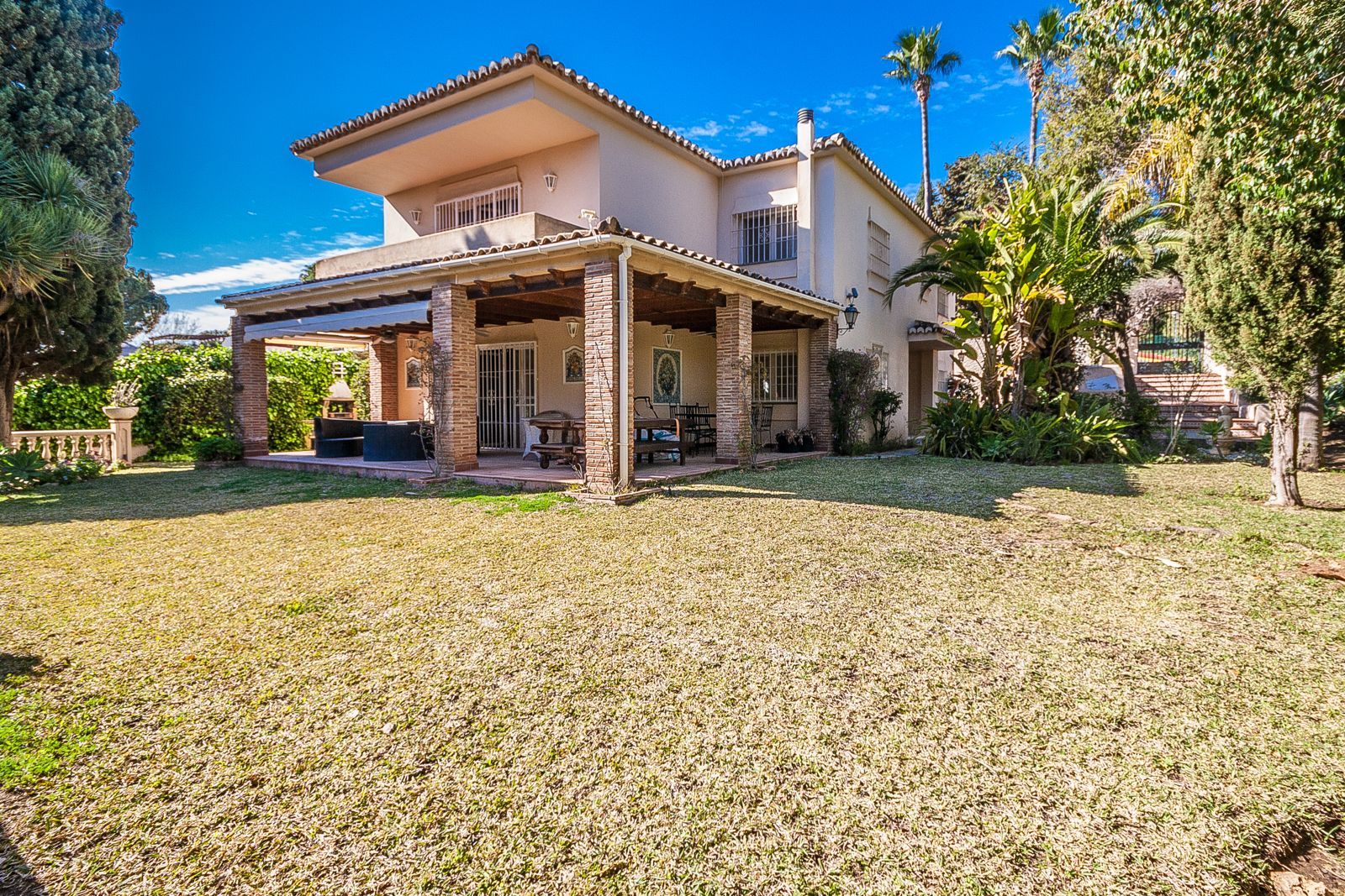 5-bedroom Villa in Calahonda