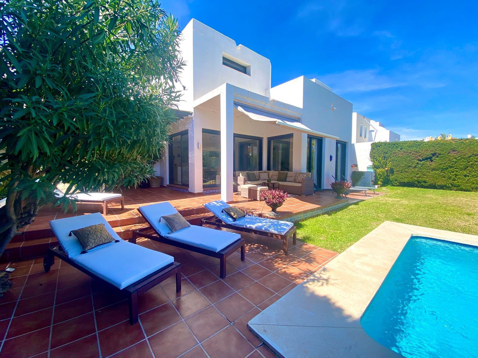 6-bedroom Villa in Nueva Andalucia