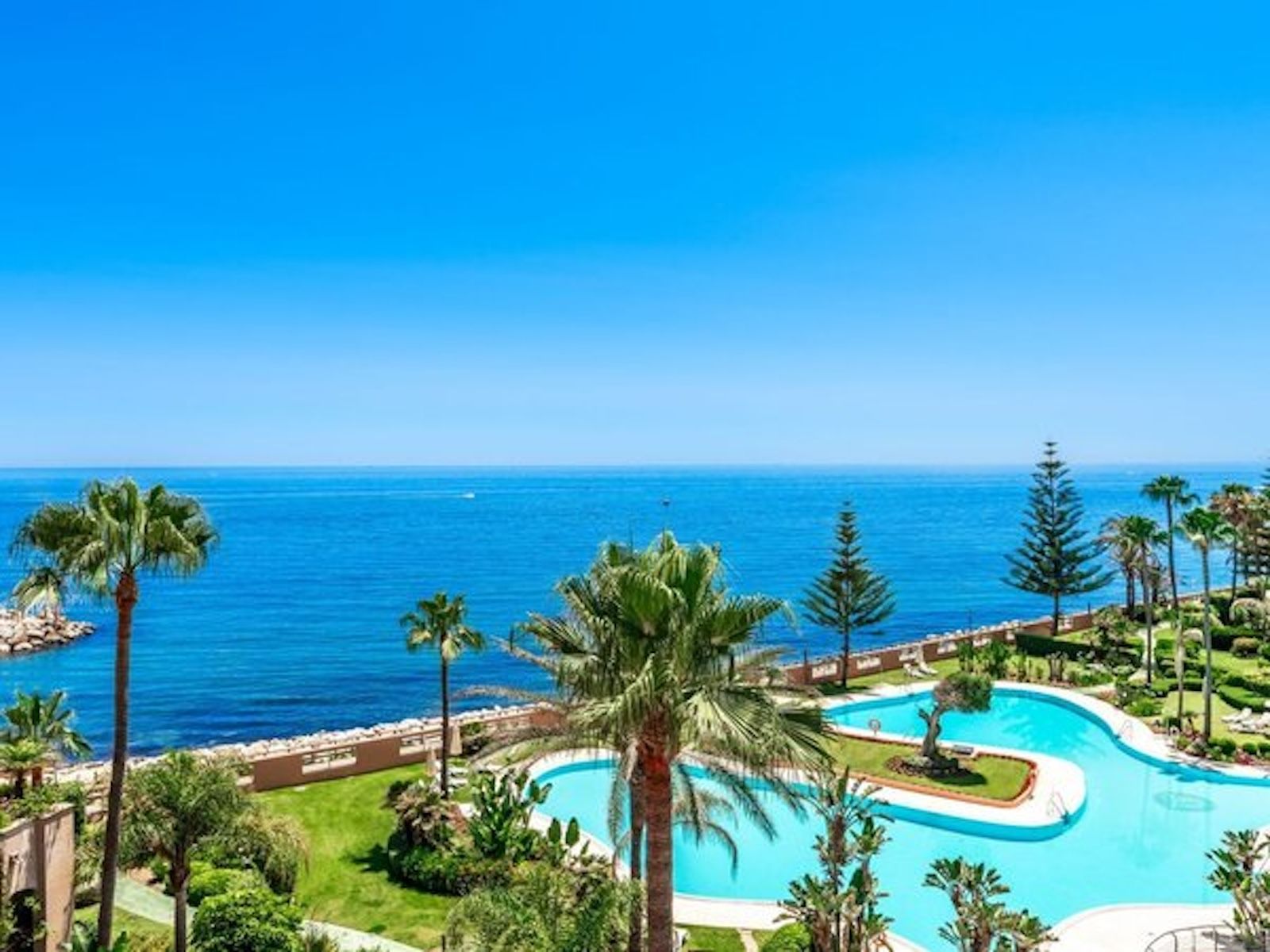 2-bedroom Ground Floor Apartment in Puerto Banús