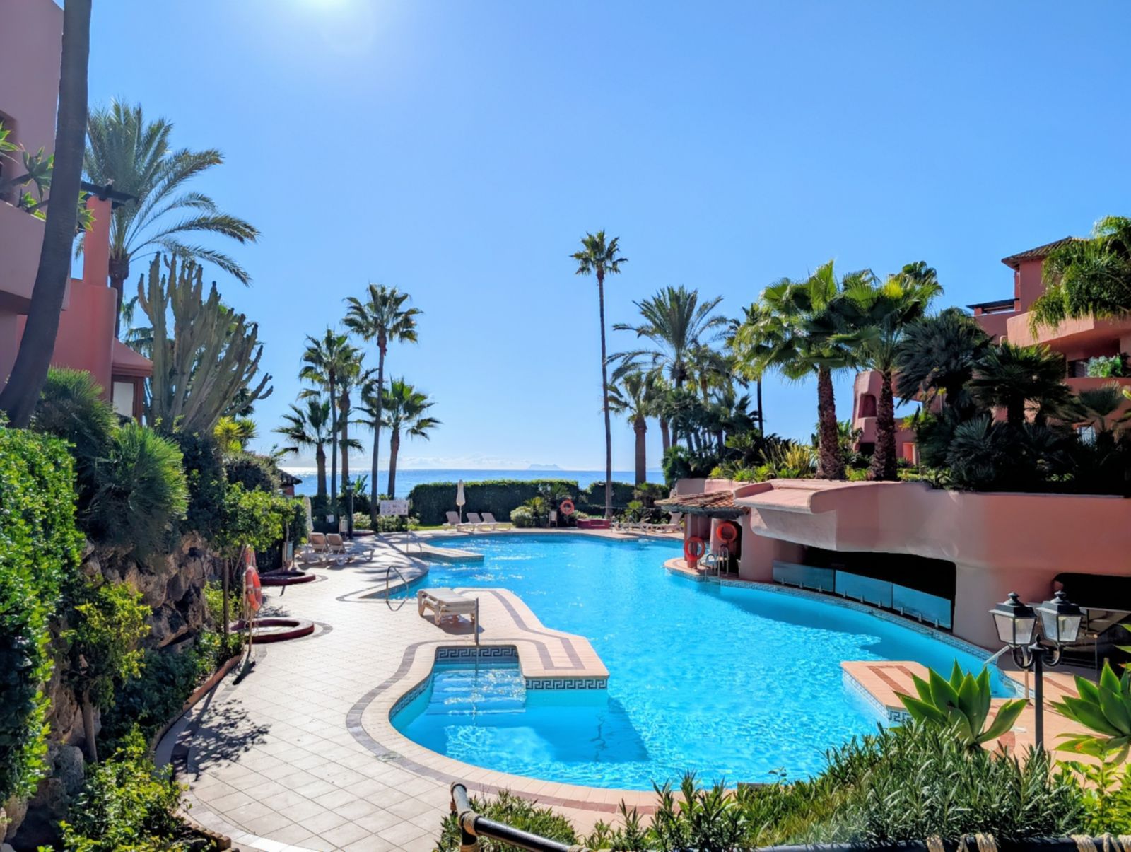 3-bedroom Penthouse Duplex in New Golden Mile