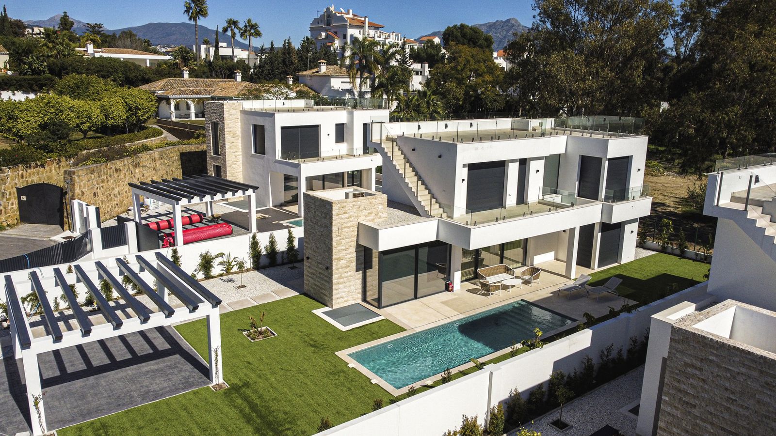6 Bedroom Villa Atalaya