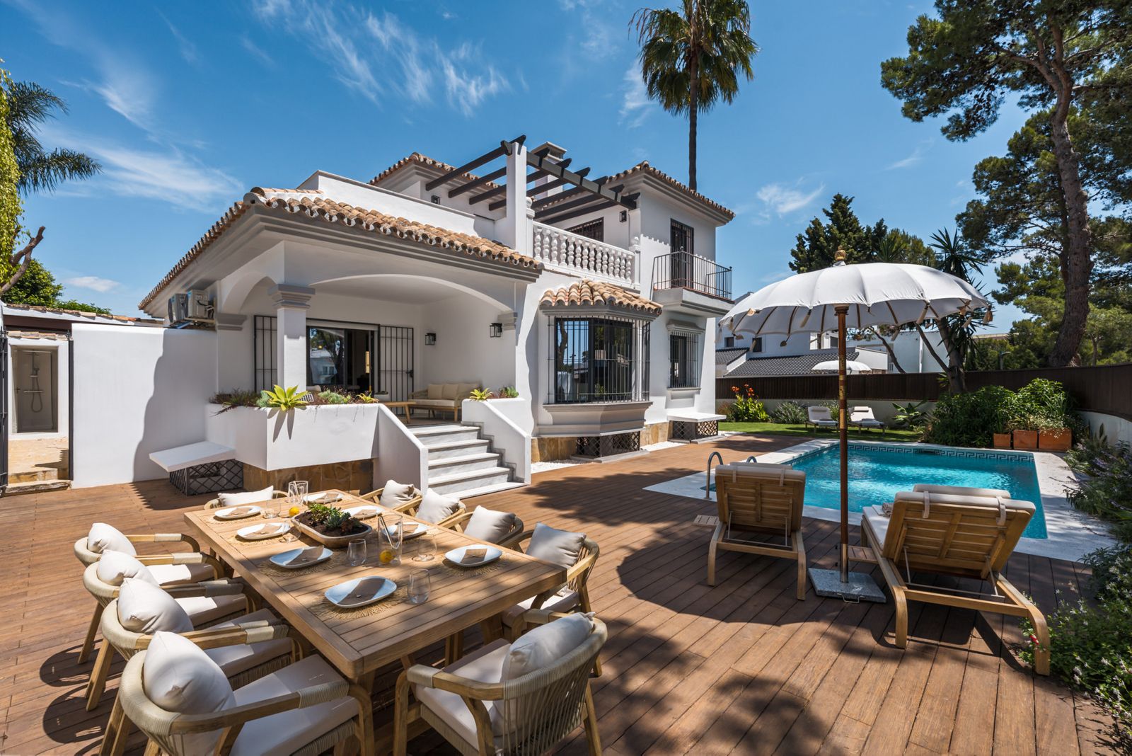 6-bedroom Villa in Nueva Andalucia