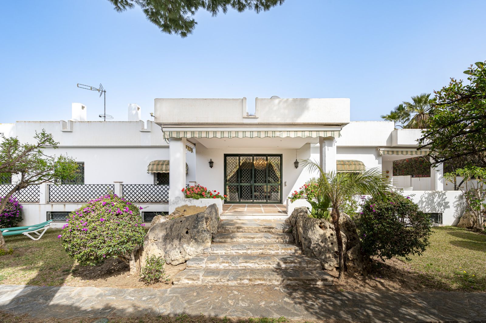 4-bedroom Villa in Nagüeles