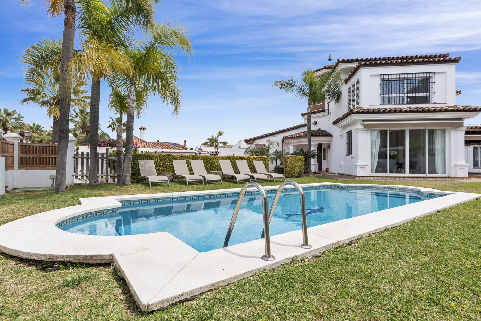5-bedroom Villa in Las Chapas